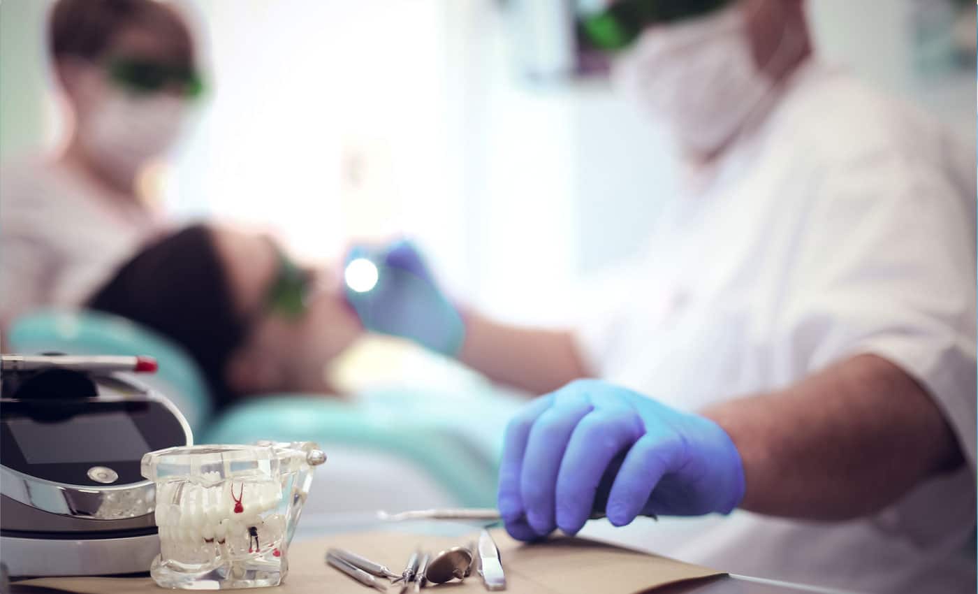 clinica dental para adultos en vigo